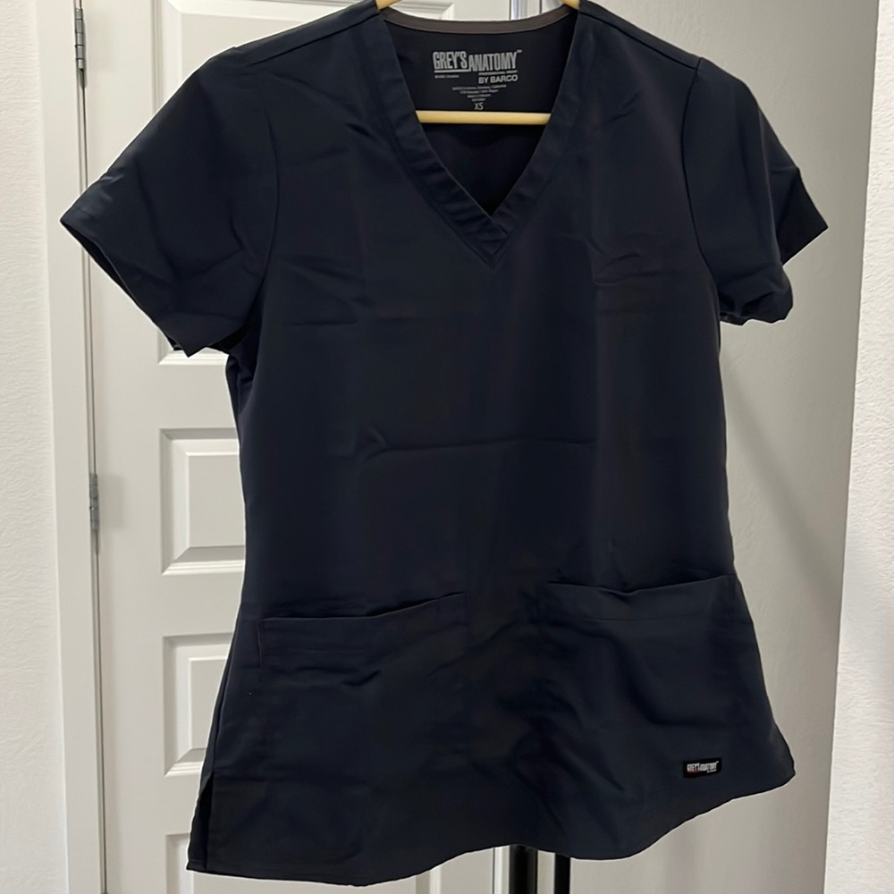 Grey’s Anatomy Scrub top - XS Grey